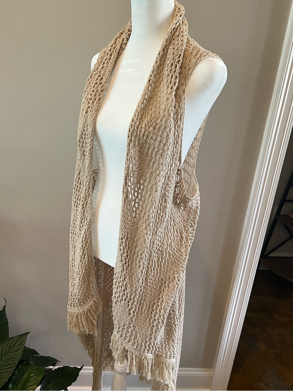 Open-Knit Fringe Crochet Vest in Beige women Large boutique